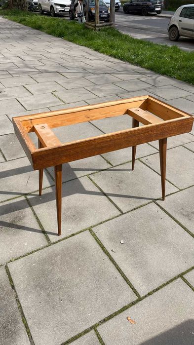 Czeski stolik patyczak, lata 60te