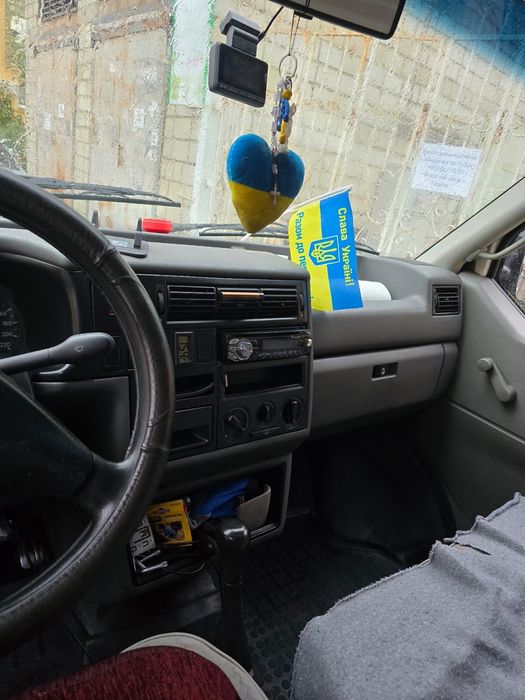 Volkswagen Transporter 2000 VIN WV1ZZZ70Z1X005782 фото оголошення 6 з 8