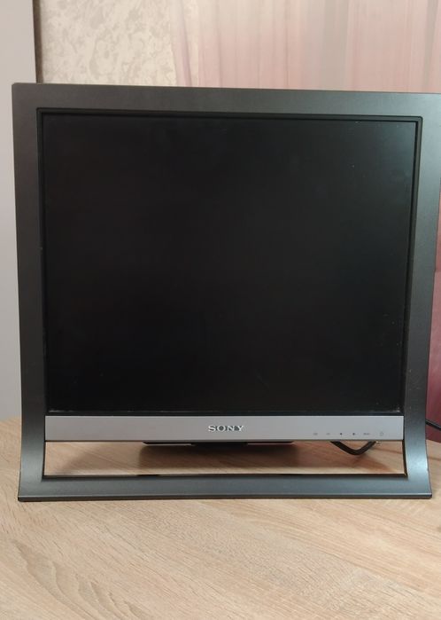 Монітор Sony SDM-HS 95