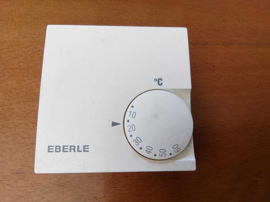Termostato de temperatura ambiente 5 ... 60 ° C RTR-E 6705