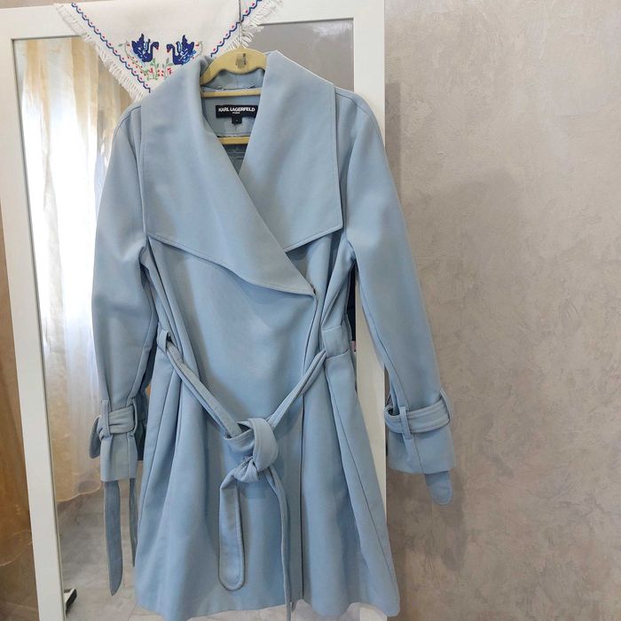 Karl lagerfeld плащ