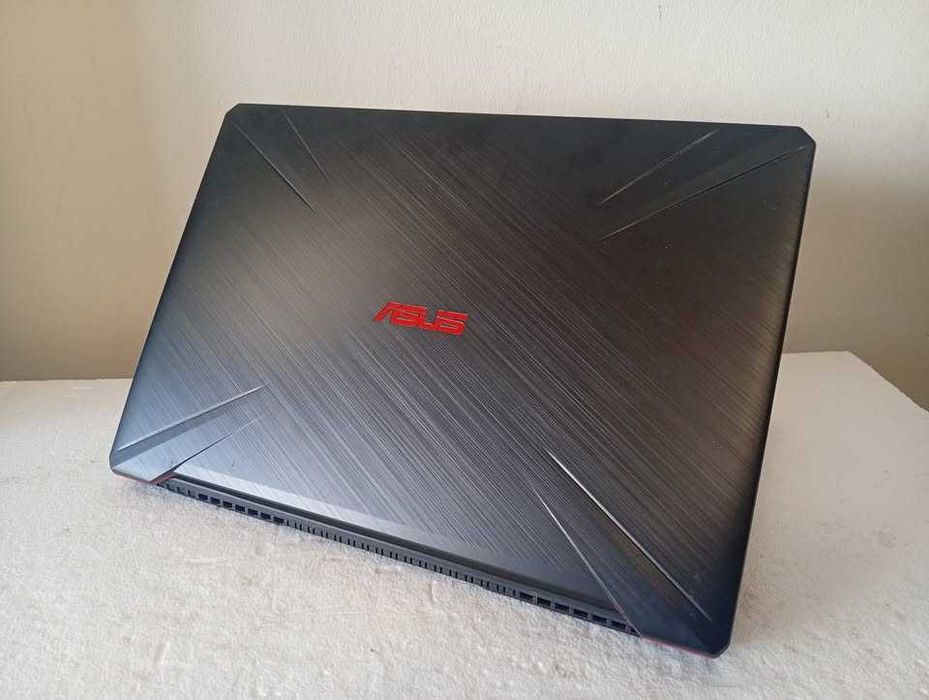 Gaming Asus TUF i7 8750H + 24GB RAM + GTX1050Ti + SSD + HDD