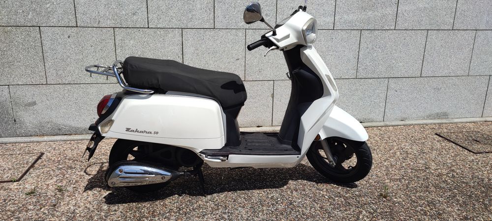 Scooter 2 tempos 70cc vendo ou troco por carro ou mota