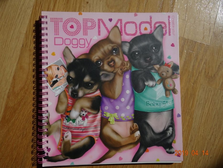 Top Model Doggy z naklejkami