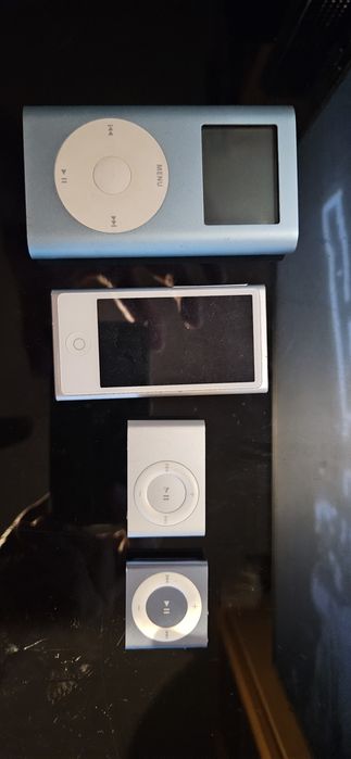 iPod Bundle - Apple64575304416002121