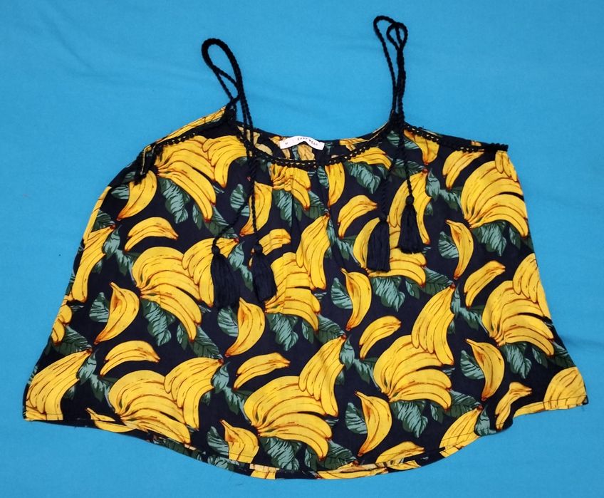 Top de alças com franjas