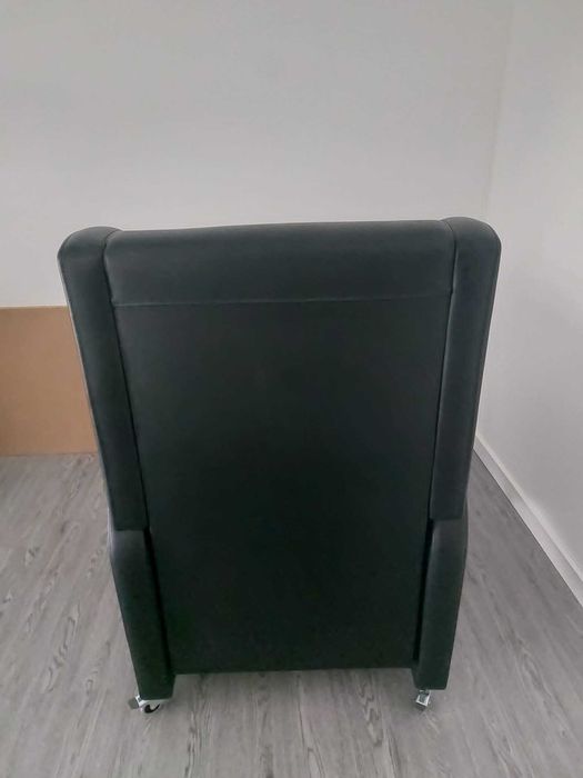 Cadeirão manual com rodas