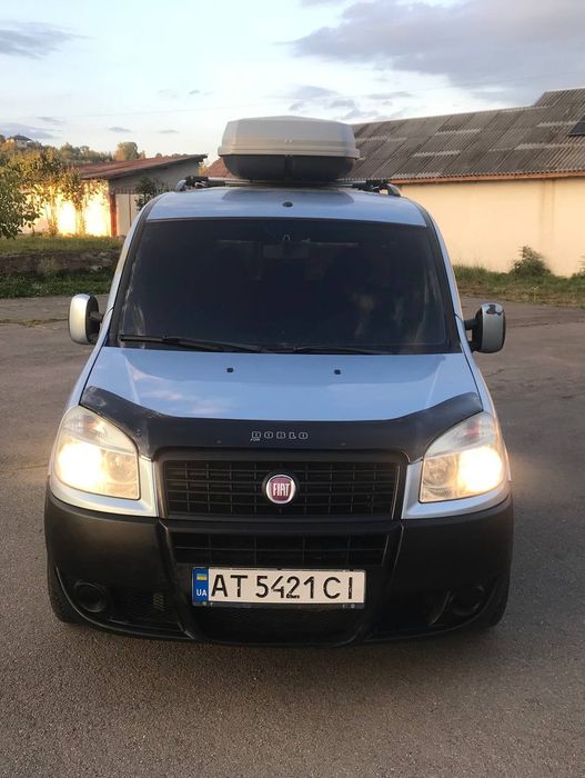 Продам сімейний автомобіль фіат добло