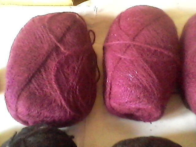 Нитки шерстяные