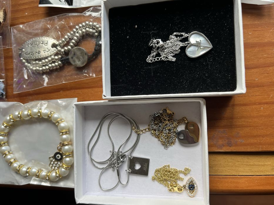 Vários acessórios (Novos)