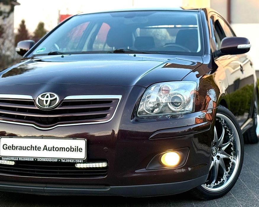 Toyota Avensis T25 / Liftback / 1.8 129KM/EXECUTIVE/ Xenon/ NAVI / 136.000km