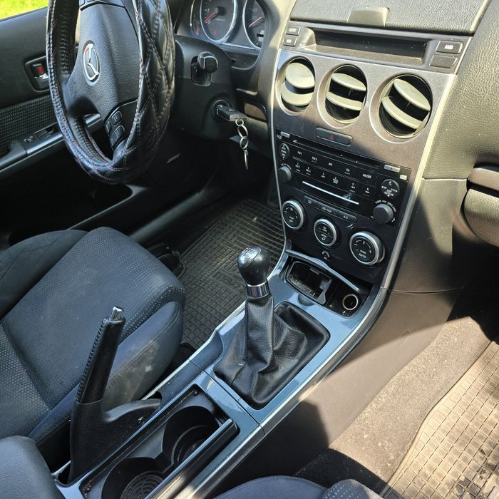 Zderzak maska błotniki lampy kompletny przód mazda 6