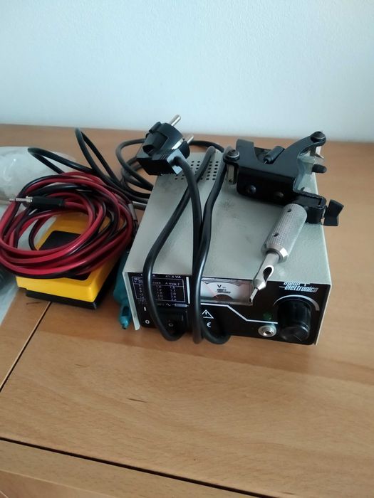 Maquina de tatuagem corpo