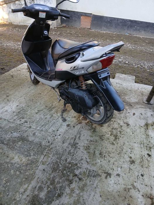 Продам скутер Suzuki ZZ