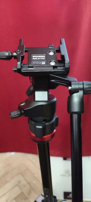 Штатив Manfrotto BeFree Live MVKBFRT-LIVE
