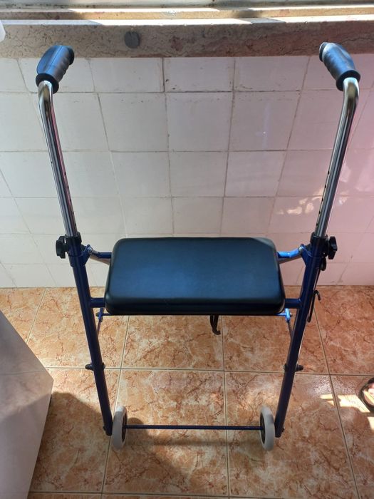 Andarilho para idosos