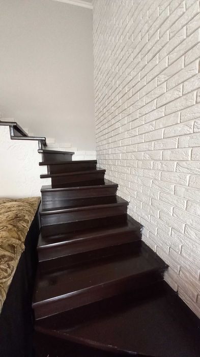 Продається 3-х кімнатна дворівнева квартира в ЖК "Озерки"