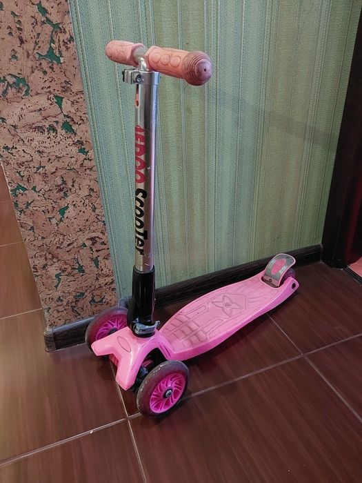 Продам Самокат Дитячий