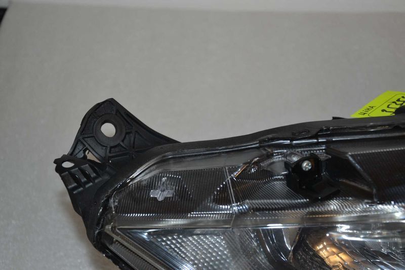 Правая фара Honda Civiс галоген 2016 2017 2018 2019