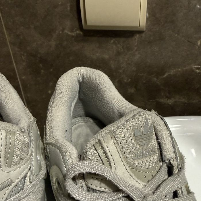 adidas Astir 38 і 2/3, 24 см, оригінал сірі кросівки адідас