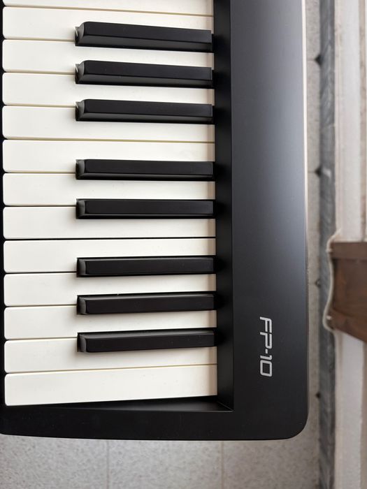 Piano Roland fp-10
