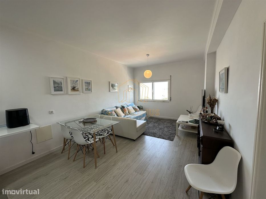 Apartamento T1 c/ vista soberba para o mar