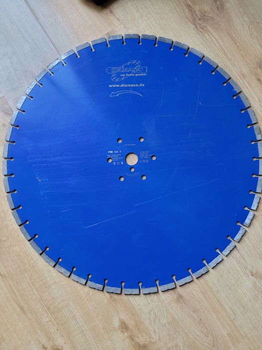 Tarcza do betonu 700x25x4mm