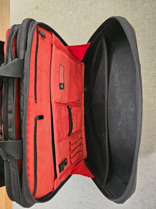 Torba na laptopa Logitech Kinetik