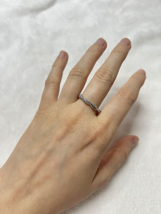 Pierścionek cyrkonie stal nierdzewna elegancki klasyczny casual