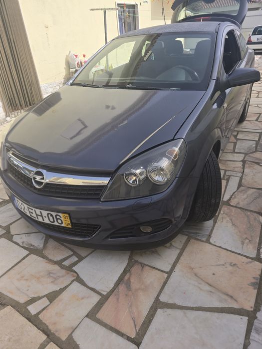 Opel Astra H Gtc 1.7