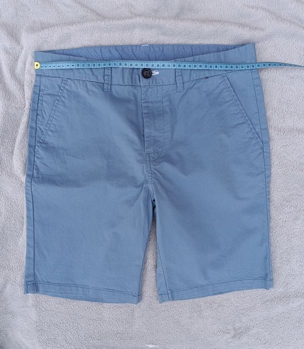 Чоловічі шорти 32 розміру