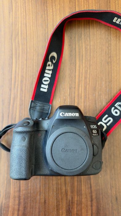 Câmera Cânon 6D Mark II