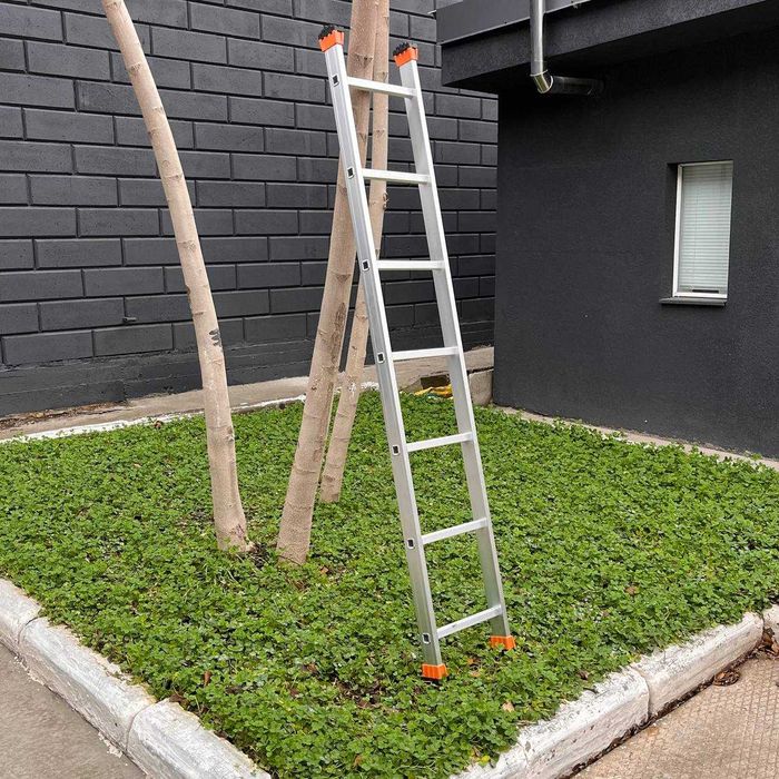 Алюмінієві драбини приставні, двосекційні, трисекційні. Висота до 12 м