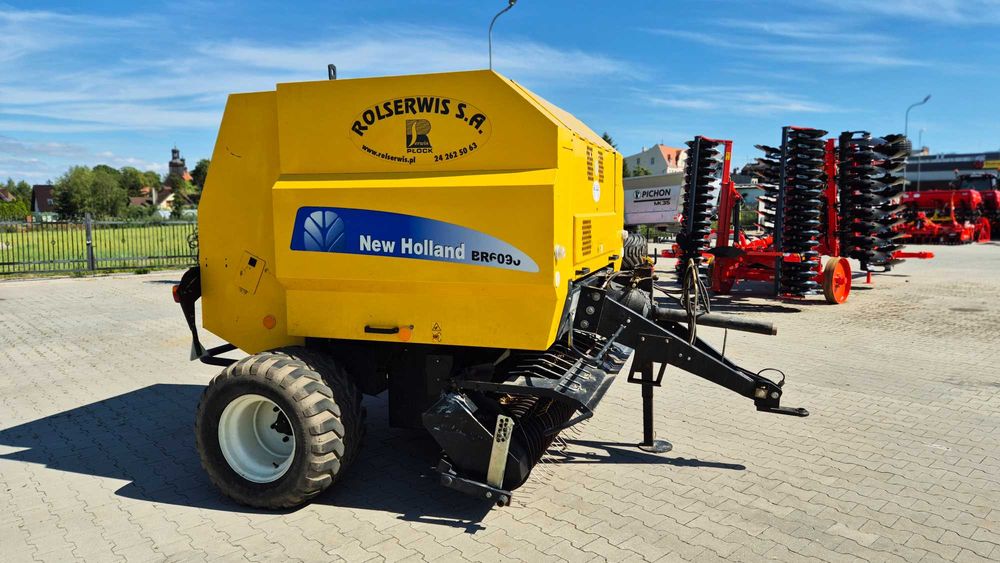 Prasa stałokomorowa New Holland BR6090