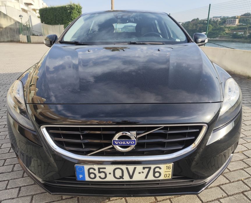 Volvo V40 2.0 D2 Kinetic (120 cv) – 2016 – Nacional – Excelente Estado