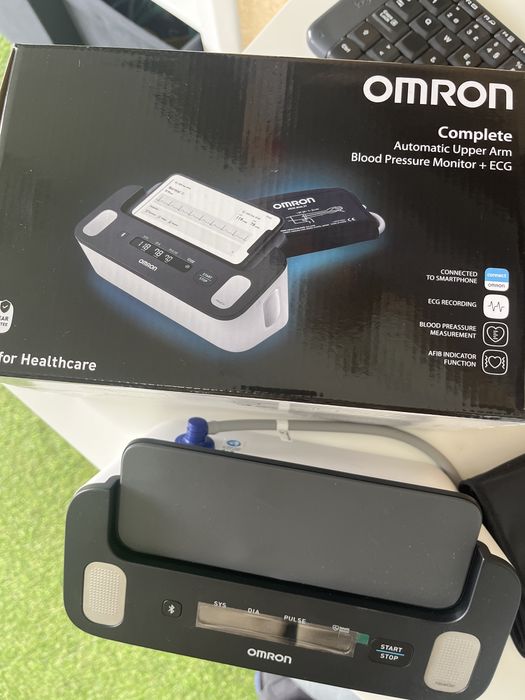 Medidor Tensão Arterial + ECG OMRON
