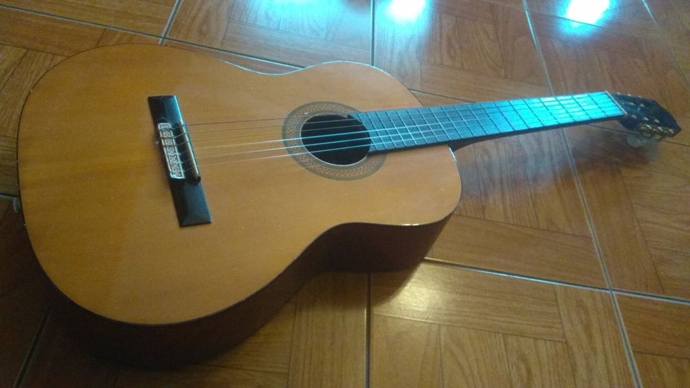 Guitarra espanhola mod. CS-50