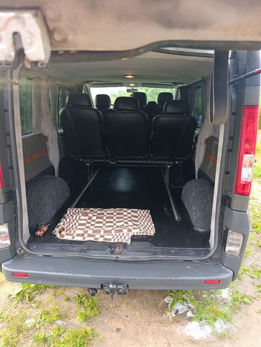Opel vivaro 2007 року 2.5