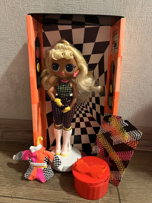 Лялька LOL OMG.