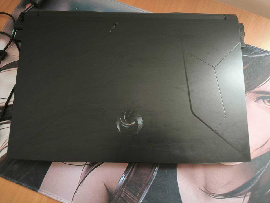 Продам ноутбук MSI BRAVO 17 C7V