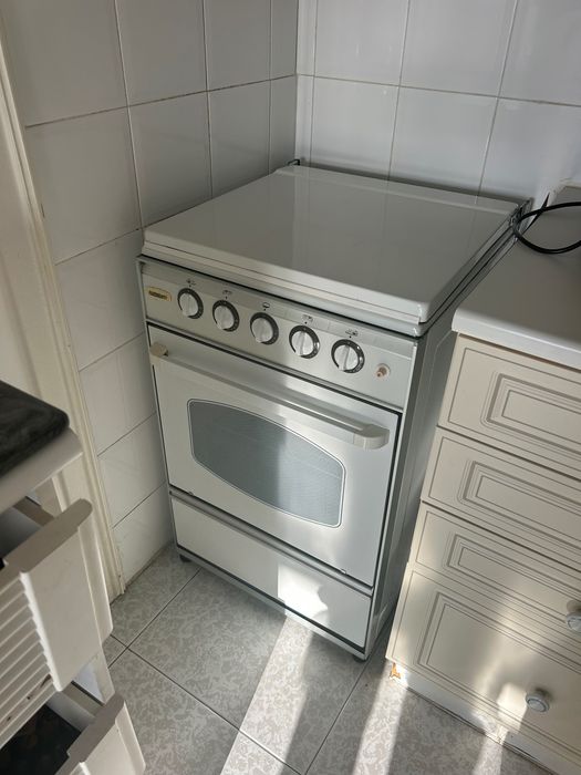 Forno com fogão a gás