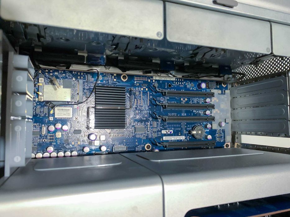 Apple Mac Pro 2008 A1186 Macpro3,1 dual Xeon 24GB без відео і дисків