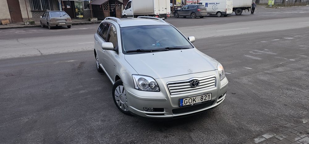 Toyota Avensis t250