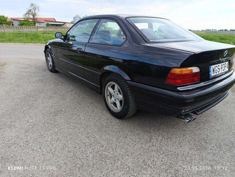Bmw E36 coupe 2.0 m52 175tys.  cosmosschwarz, klimatyzacja
