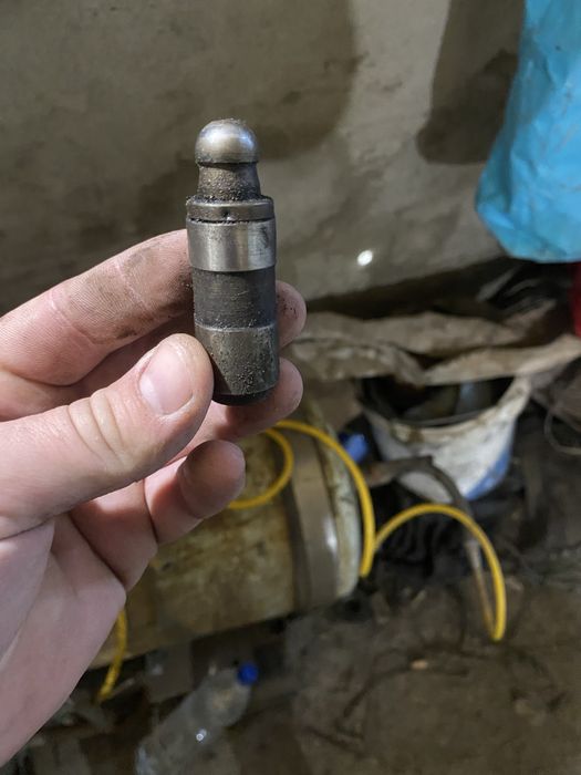 Блок циліндрів з поршнями опель вектра А 1.6