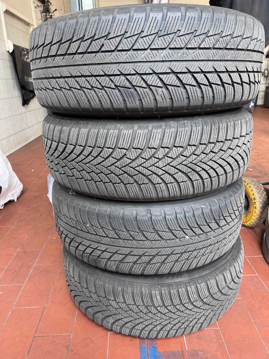 4 pneus de inverno Bridgestone 205/60R17
