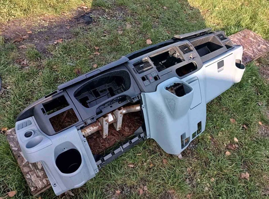 Торпеда Форд Транзит Панель салону запчастини Ford Transit MK7