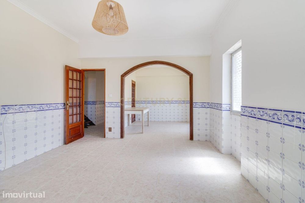 Apartamento T3 em Corroios com Varanda