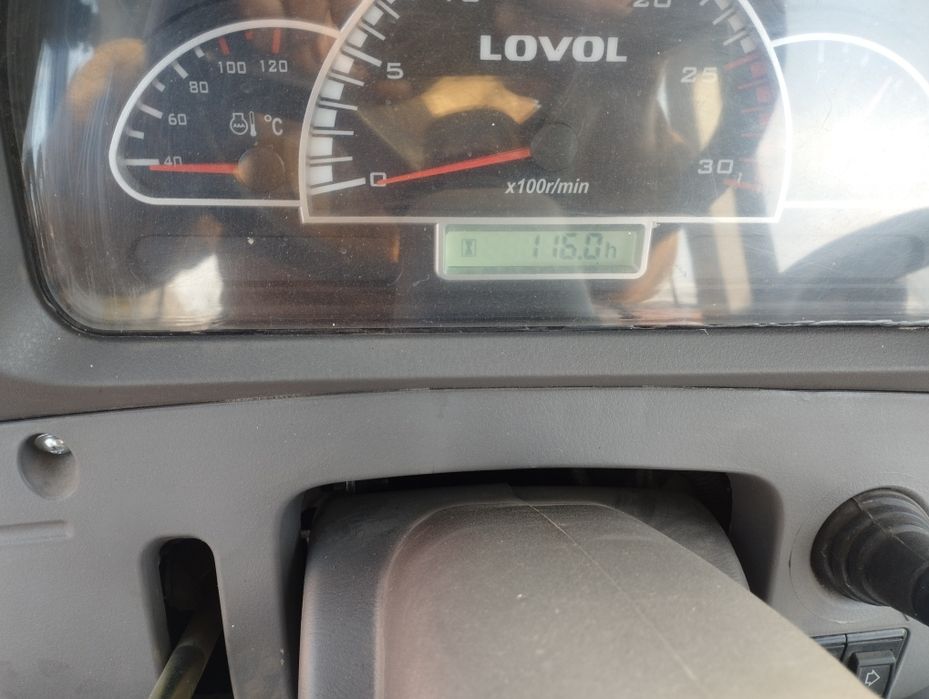 Продам трактор ЛОВОЛ 504 В