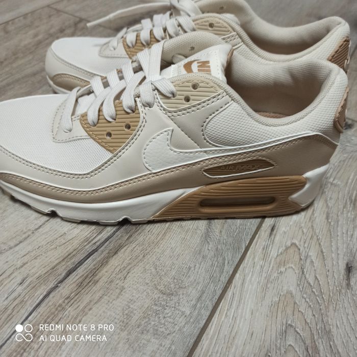 Оригінальні жіночі кросівки Nike Air Max 90 Beige (DH8010-004)